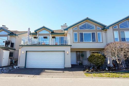 25-8590 Sunrise Dr, Chilliwack, BC, V2R3Z4 | Card Image