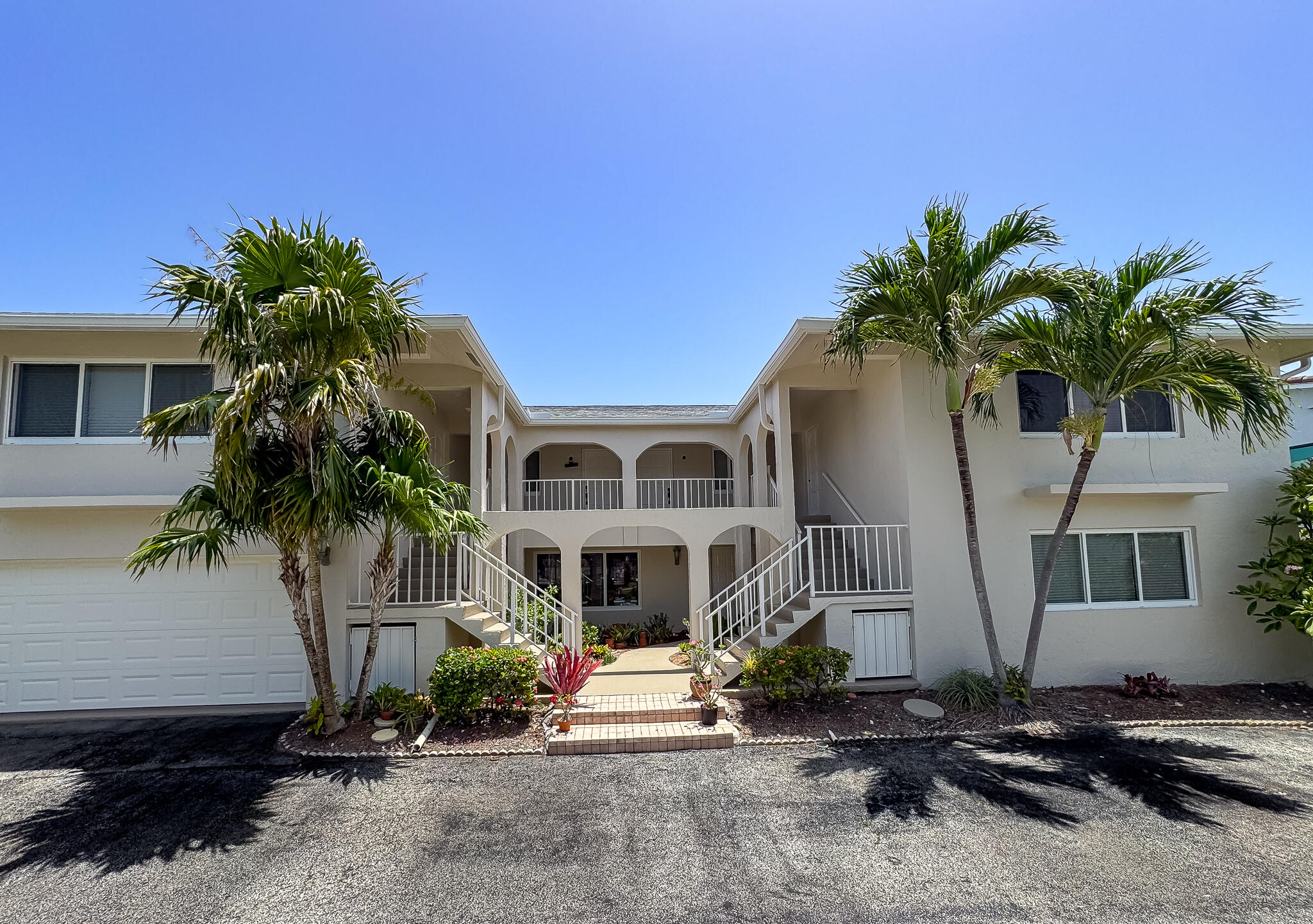 Residential Lease in Highland Beach 2