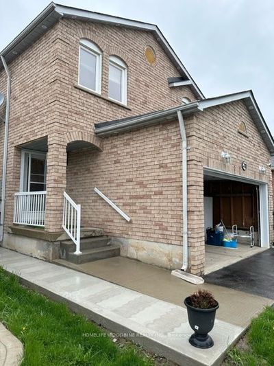 MAIN - 210 Ecclestone Dr, House other with 4 bedrooms, 3 bathrooms and 1 parking in Brampton ON | Image 3