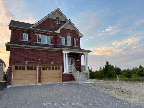 14 Wayne Allison Ave, Sutton West, ON, L0E1R0 | Card Image
