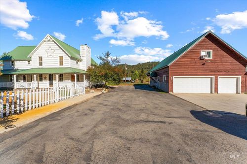 315 Middlefork Rd, Garden Valley, ID, 83622-8009 | Card Image