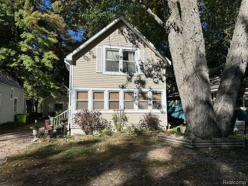 217 Newman St, Roscommon, MI, 48653-7603 | Card Image
