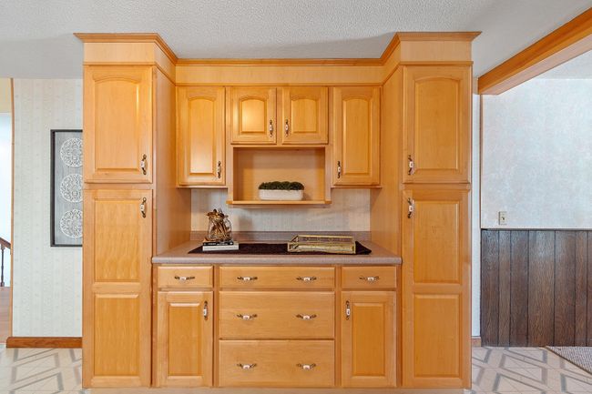 1096 W Hollis St, House other with 3 bedrooms, 3 bathrooms and null parking in Nashua NH | Image 28