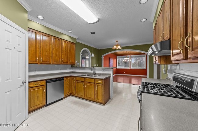 104 Duba Ct, House other with 3 bedrooms, 2 bathrooms and 6 parking in Clayton NC | Image 15