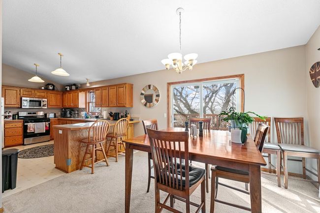 Upper level - living room | Image 9