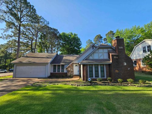 8131 Farmington Blvd, Germantown, TN, 38138-3001 | Card Image