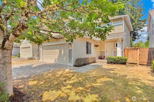 23704 Se 243rd Pl, Maple Valley, WA, 98038-5271 | Card Image