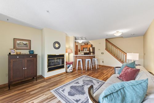493 Marshland Trl, Chanhassen, MN, 55317-7710 | Card Image