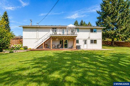 656 Nw Thornton Lake Dr, Albany, OR, 97321-1386 | Card Image