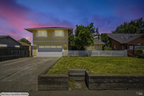 1059 Santa Clara Lane, Petaluma, CA, 94954 | Card Image