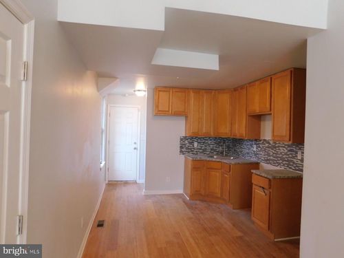 2943 W Diamond St, PHILADELPHIA, PA, 19121-1209 | Card Image