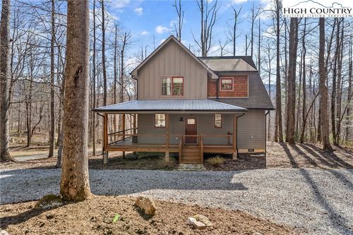 43 Clinchfield Gap Rd, Marion, NC, 28752-6831 | Card Image