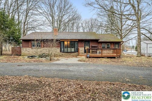 159 Summit Ave, Pocono Summit, PA, 18346-7879 | Card Image