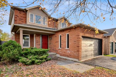 35 Goodwin Ave, House other with 3 bedrooms, 3 bathrooms and 6 parking in Bowmanville ON | Image 2