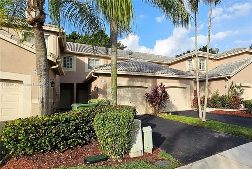 2058 Madeira Dr, Weston, FL, 33327-1916 | Card Image