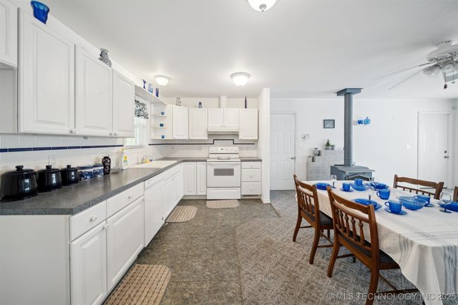 857 Bayshore Dr, House other with 3 bedrooms, 2 bathrooms and null parking in Sand Springs OK | Image 12