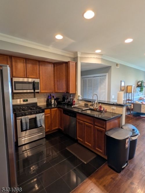 406-15 Tichenor Ln, Newark, NJ, 07114-2514 | Card Image