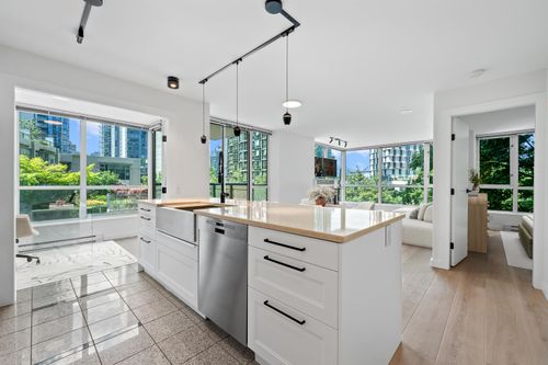 305-1328 W Pender Street, Vancouver, BC, V6E4T1 | Card Image