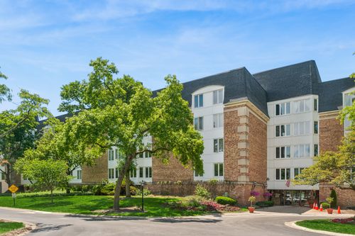112-150 Lake Blvd, Buffalo Grove, IL, 60089-4386 | Card Image
