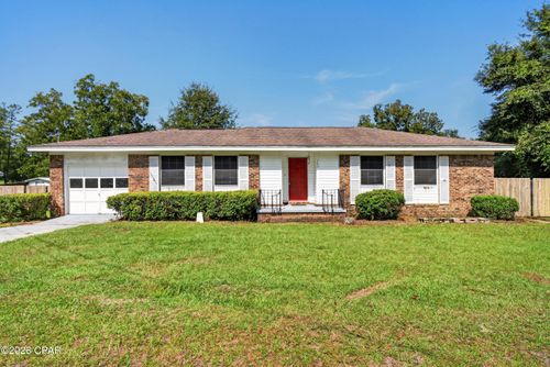 760 Brown St, Chipley, FL, 32428-2104 | Card Image