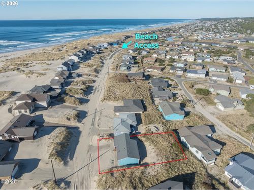 105 Nw Oceania Dr, Waldport, OR, 97394-9438 | Card Image