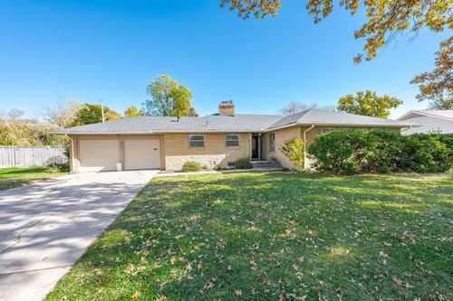 424 Lexington Rd, Wichita, KS, 67218-1726 | Card Image