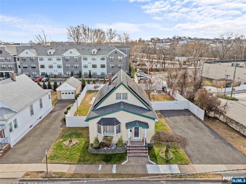 7-02 Lake St, Fair Lawn, NJ, 07410-1535 | Card Image