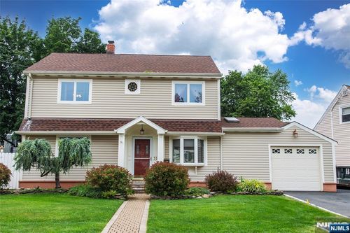 31 Smith Ave, Haskell, NJ, 07420-1015 | Card Image