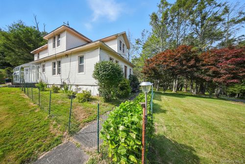 253 La Vista Dr, South Fallsburg, NY, 12779-5227 | Card Image
