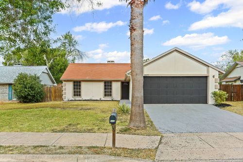 3429 Turnabout Loop, Schertz, TX, 78108-2147 | Card Image