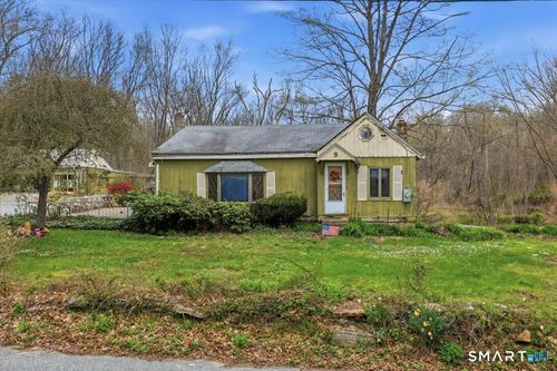 102 South Rd, Bozrah, CT, 06334-1431 | Card Image