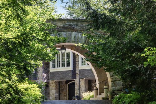 650 Francis Rd, Barnard, VT, 05031 | Card Image