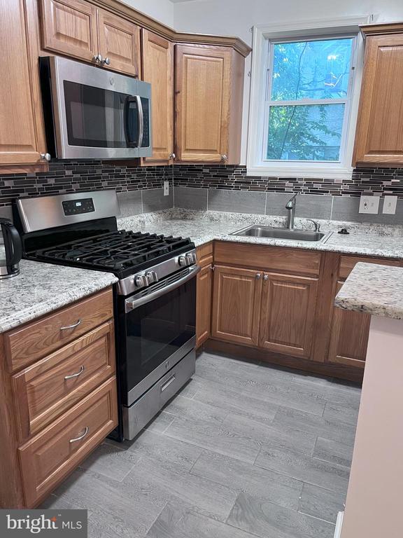 Residential in PHILADELPHIA 4