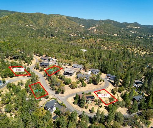 15-807 Timber Ridge Dr, Jacksonville, OR, 97530-8806 | Card Image