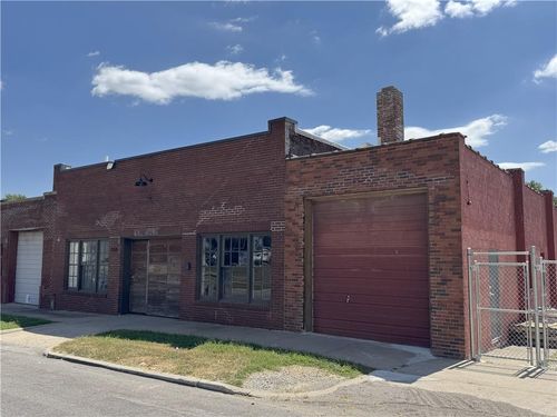 1926 Howard St, Saint Joseph, MO, 64501 | Card Image