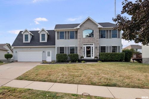 2008 Plum Tree Rd, Bettendorf, IA, 52722-8225 | Card Image