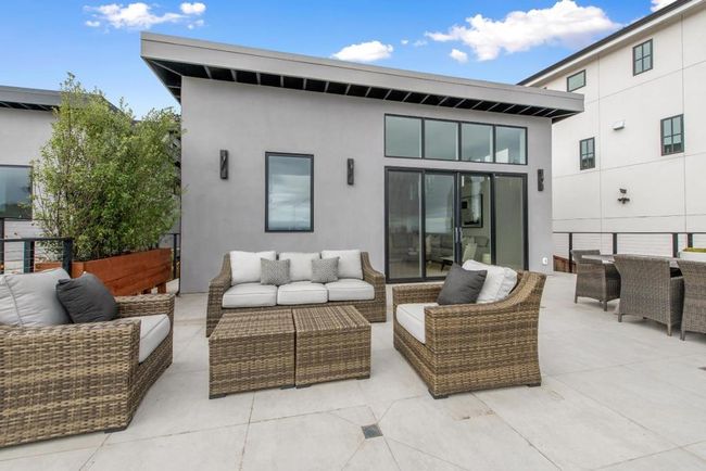 21 Highland Ave, House other with 4 bedrooms, 5 bathrooms and 1 parking in San Carlos CA | Image 29