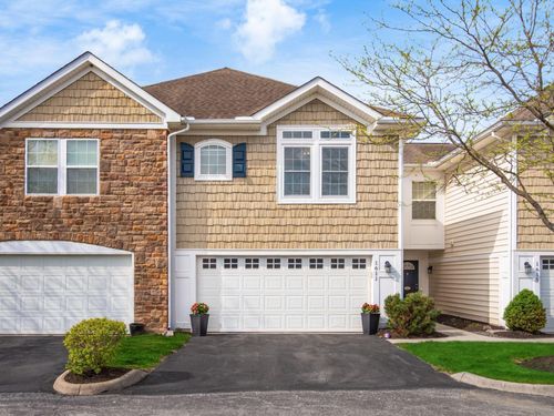 1611 Hampton Way, Grove City, OH, 43123-8176 | Card Image