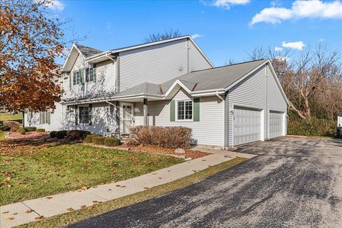 4-359 Minz Park Circle, West Bend, WI, 53095 | Card Image