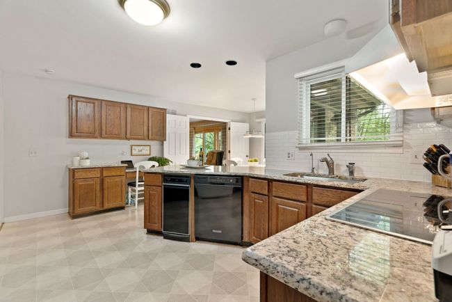 6490 Glyndebourne Dr, House other with 4 bedrooms, 4 bathrooms and null parking in Troy MI | Image 13