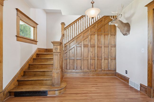 1827 N Pilot Grove Rd, Home with 4 bedrooms, 1 bathrooms and null parking in Dunkerton IA | Image 6