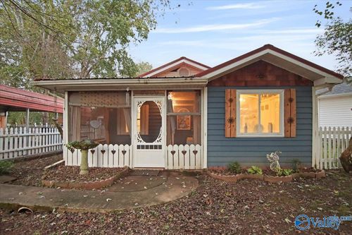 2232 Hurricane Creek Rd, Gurley, AL, 35748-8843 | Card Image