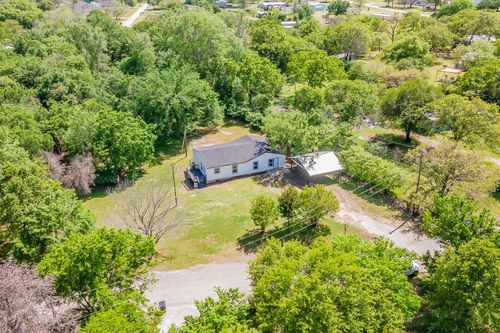 238 Briar Oaks Dr, Azle, TX, 76020-6946 | Card Image