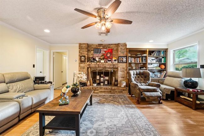 3019 Durban Dr, House other with 4 bedrooms, 3 bathrooms and 2 parking in Houston TX | Image 9