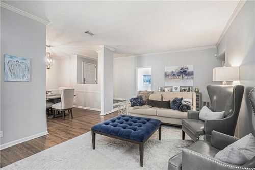 5245 Chemin De Vie, Sandy Springs, GA, 30342-2547 | Card Image