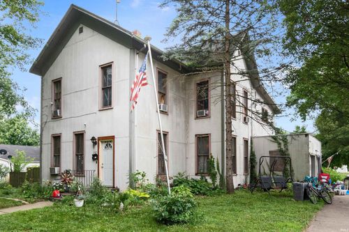 202 S Maple St, North Manchester, IN, 46962-1751 | Card Image