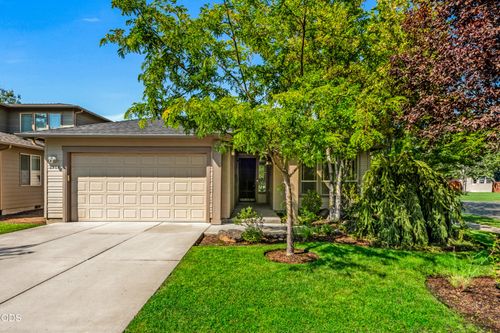 2960 Ne Conners Ave, Bend, OR, 97701-7693 | Card Image