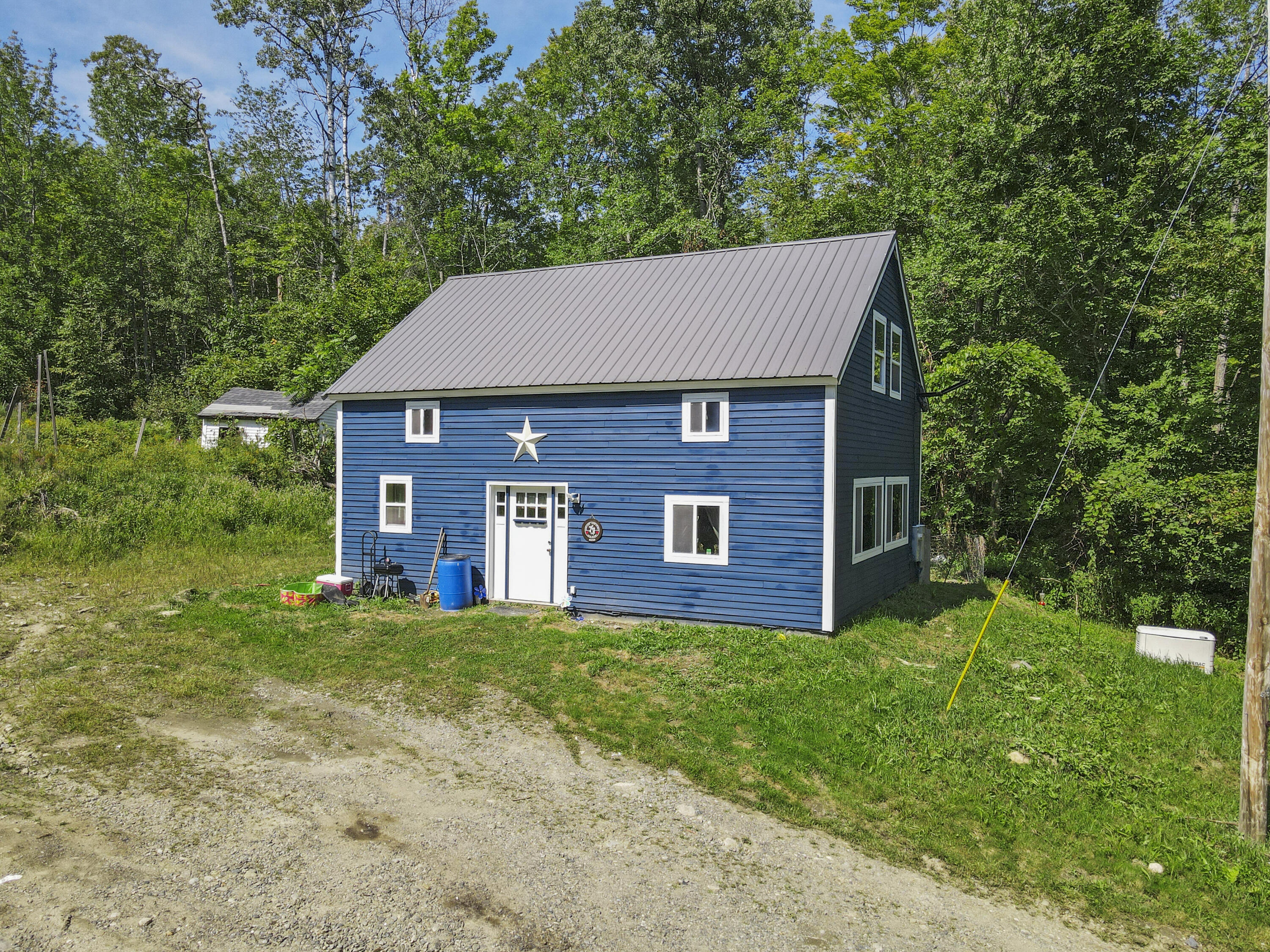 Canaan Rd, Hartland, ME 04943