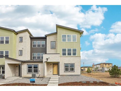 5433 Eaton Park Way, Aurora, CO, 80019-3875 | Card Image