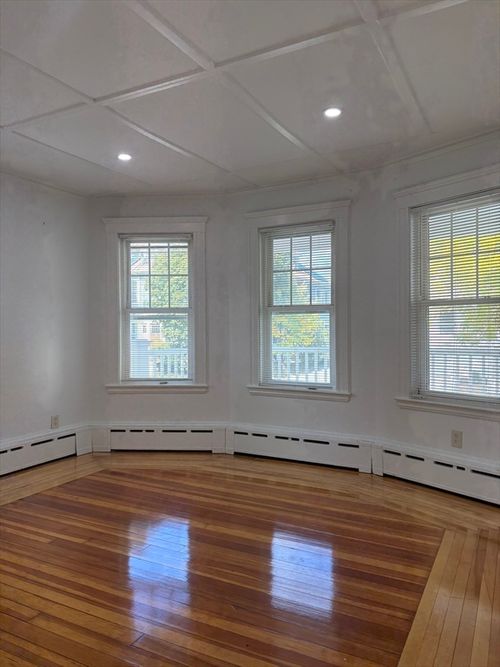 apt-1r-11 Hancock St, Salem, MA, 01970-4670 | Card Image